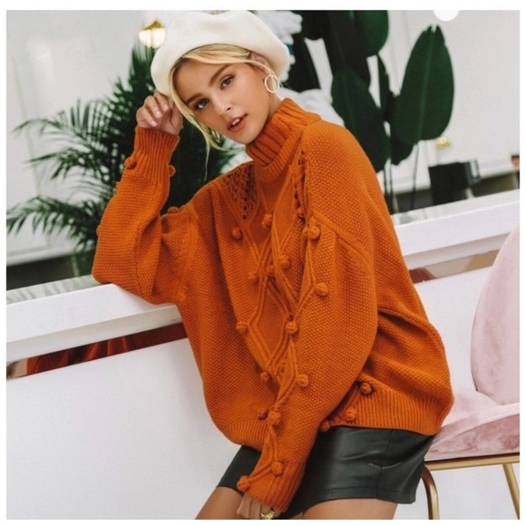 SALE AUTUME LEAF CABLE AND POM POM KNIT SWEATER - Picture 2 of 6